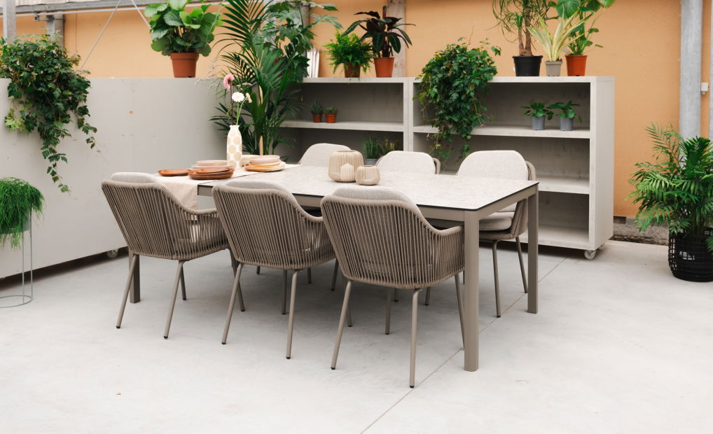Gartentisch Malu + Stuhl Curvy