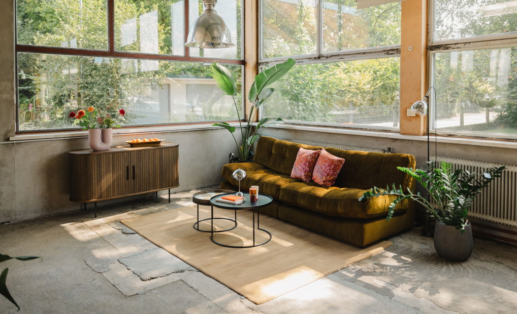 Sofa Corso, 2er Tischset & Sidebaord Ladybug